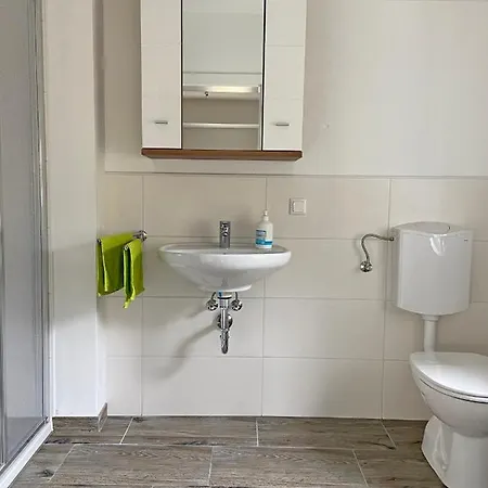 Apartment In Seenaehe! Timelkam